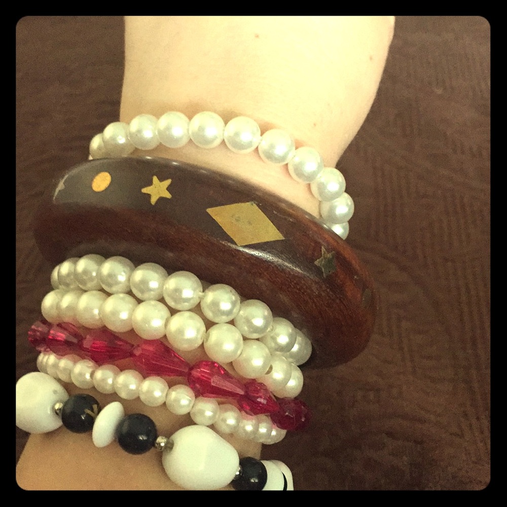 💕 Set of 7 Bracelets